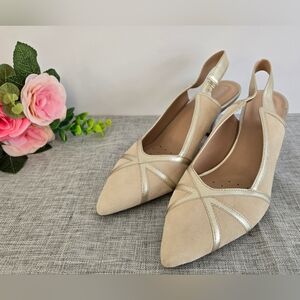 Stunning Geox‎ Beige With Gold Trim Slingback Shoes, Size EU 41, Size US 10.5